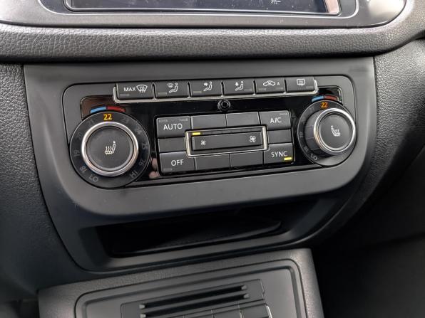 Volkswagen Tiguan I Рестайлинг с пробегом 2015 года, цена 1 795 000 рублей, 92076 км, внедорожник, Автокод Объявления