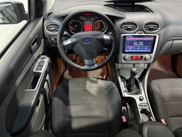 Ford Focus II Рестайлинг с пробегом 2010 года, цена 595 000 рублей, 221255 км, седан, Автокод Объявления