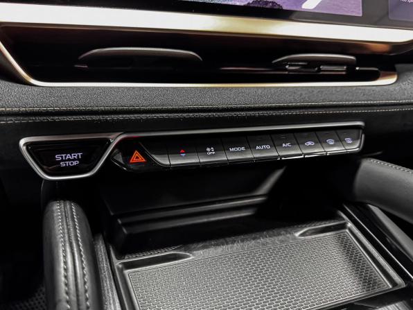 Geely Monjaro I с пробегом 2023 года, цена 3 069 000 рублей, 23506 км, внедорожник, Автокод Объявления