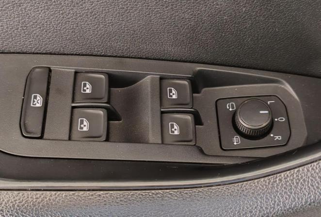 Skoda Karoq I с пробегом 2021 года, цена 2 620 000 рублей, 80739 км, внедорожник, Автокод Объявления