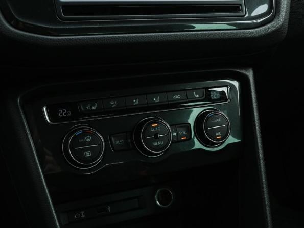 Volkswagen Tiguan II с пробегом 2017 года, цена 2 349 000 рублей, 152638 км, внедорожник, Автокод Объявления
