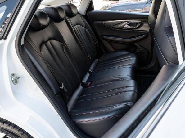 BAIC U5 Plus с пробегом 2023 года, цена 1 290 000 рублей, 48842 км, седан, Автокод Объявления