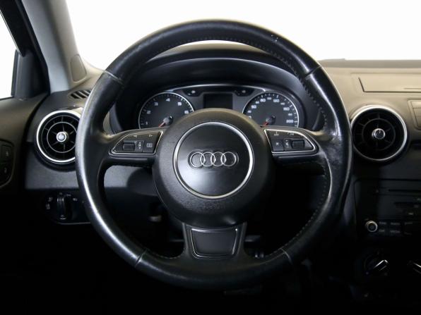 Audi A1 I (8X) с пробегом 2012 года, цена 845 000 рублей, 161386 км, хэтчбек, Автокод Объявления