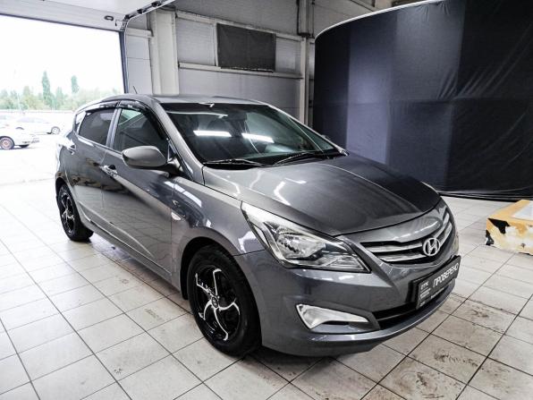 Hyundai Solaris I Рестайлинг с пробегом 2016 года, цена 920 000 рублей, 114082 км, хэтчбек, Автокод Объявления