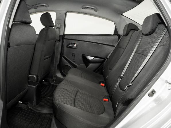 Kia Rio III Рестайлинг с пробегом 2017 года, цена 1 090 000 рублей, 52832 км, седан, Автокод Объявления