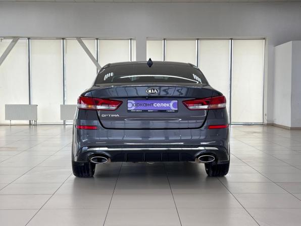 Kia Optima IV Рестайлинг с пробегом 2019 года, цена 2 220 000 рублей, 137895 км, седан, Автокод Объявления