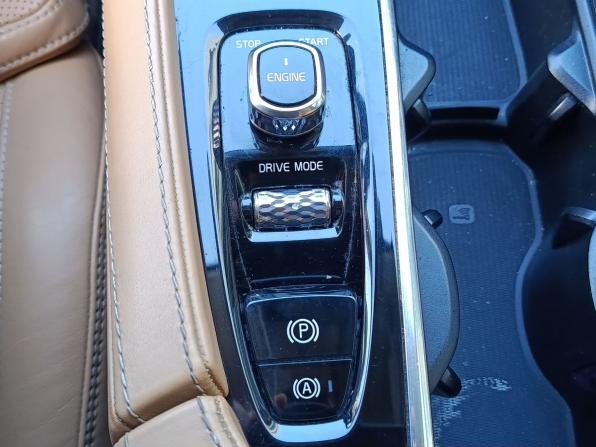 Volvo XC90 II с пробегом 2015 года, цена 2 749 000 рублей, 201901 км, внедорожник, Автокод Объявления
