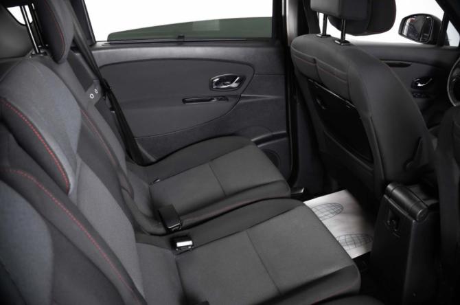 Renault Scenic III Рестайлинг 2 с пробегом 2013 года, цена 1 069 000 рублей, 166000 км, компактвэн, Автокод Объявления