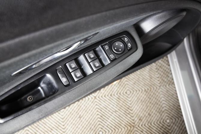 Renault Megane III с пробегом 2011 года, цена 779 000 рублей, 290000 км, универсал, Автокод Объявления