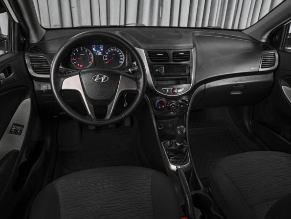 Hyundai Solaris I Рестайлинг с пробегом 2015 года, цена 779 000 рублей, 191605 км, седан, Автокод Объявления