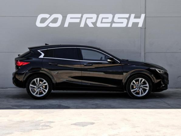 Infiniti Q30 с пробегом 2016 года, цена 1 950 000 рублей, 133884 км, хэтчбек, Автокод Объявления