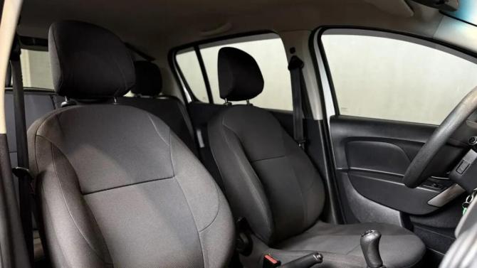 Renault Sandero II с пробегом 2018 года, цена 950 000 рублей, 115213 км, хэтчбек, Автокод Объявления