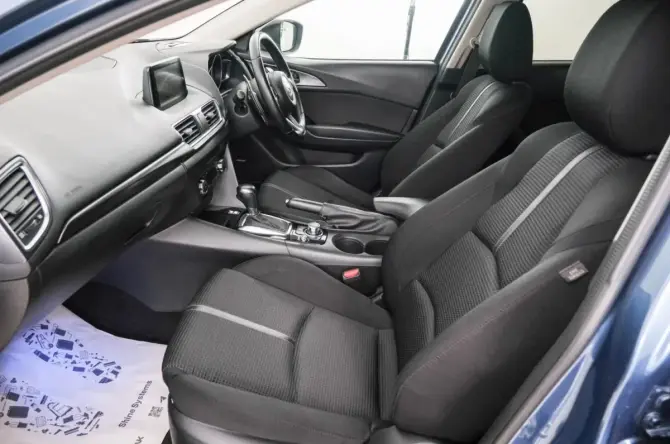 Mazda Axela III Рестайлинг с пробегом 2016 года, цена 1 349 000 рублей, 103600 км, хэтчбек, Автокод Объявления
