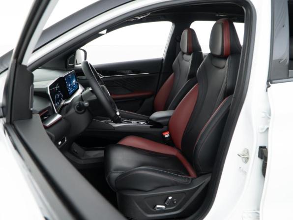 Geely Coolray I Рестайлинг с пробегом 2024 года, цена 2 293 444 рубля, 25465 км, внедорожник, Автокод Объявления