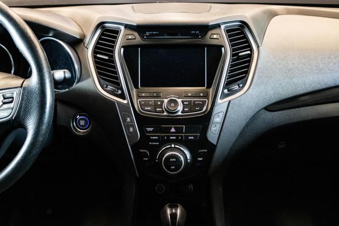 Hyundai Santa Fe III с пробегом 2013 года, цена 1 669 000 рублей, 319698 км, внедорожник, Автокод Объявления