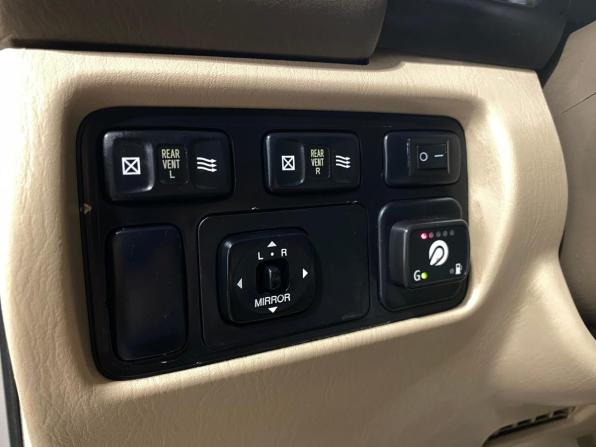 Toyota Land Cruiser 100 Series с пробегом 2002 года, цена 1 650 000 рублей, 486689 км, внедорожник, Автокод Объявления