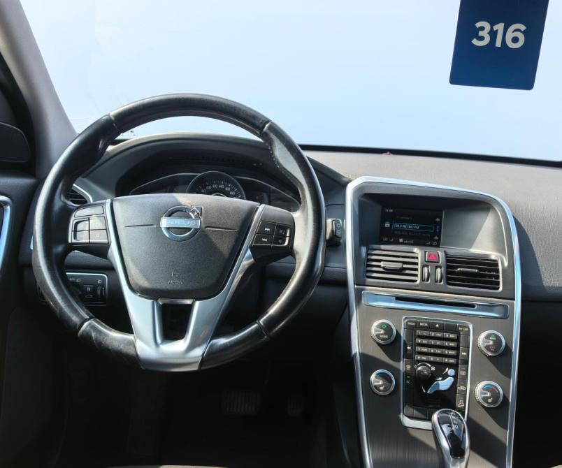 Volvo XC60 I Рестайлинг Санкт-Петербург  - изображение 11