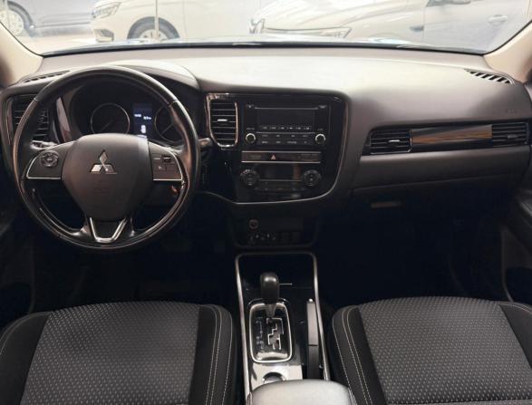 Mitsubishi Outlander III Рестайлинг 3 с пробегом 2020 года, цена 2 280 000 рублей, 56000 км, внедорожник, Автокод Объявления