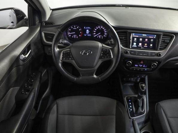 Hyundai Solaris II с пробегом 2018 года, цена 1 450 000 рублей, 162415 км, седан, Автокод Объявления