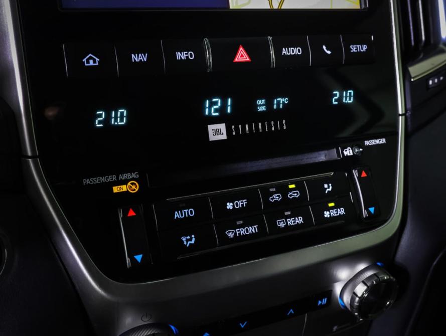 Toyota Land Cruiser 200 Series Рестайлинг 2 Москва  - изображение 17