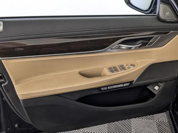 BMW 7 серии VI (G11/G12) с пробегом 2016 года, цена 2 900 000 рублей, 116576 км, седан, Автокод Объявления