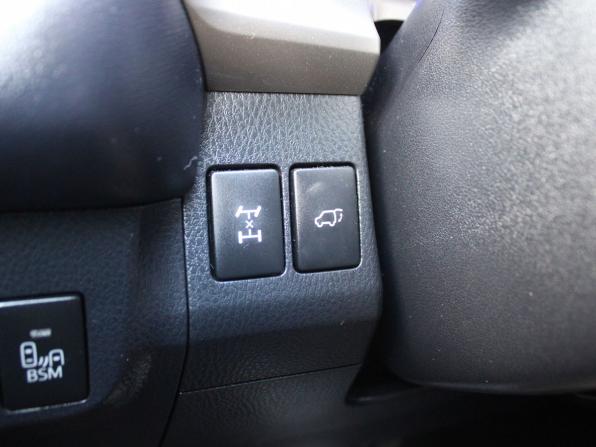 Toyota RAV4 IV (XA40) с пробегом 2013 года, цена 1 999 000 рублей, 104000 км, внедорожник, Автокод Объявления
