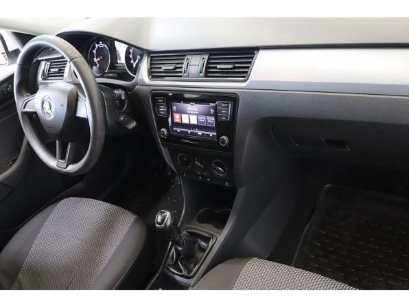 Skoda Rapid I Рестайлинг с пробегом 2018 года, цена 1 079 000 рублей, 156360 км, лифтбек, Автокод Объявления