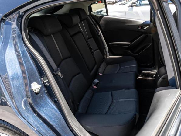 Mazda Axela III Рестайлинг с пробегом 2016 года, цена 1 375 000 рублей, 78264 км, хэтчбек, Автокод Объявления