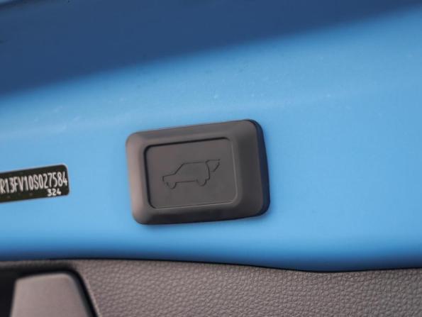 Toyota RAV4 V (XA50) с пробегом 2021 года, цена 3 969 000 рублей, 30285 км, внедорожник, Автокод Объявления