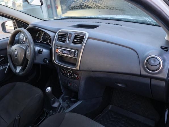 Renault Logan II с пробегом 2015 года, цена 550 000 рублей, 237184 км, седан, Автокод Объявления