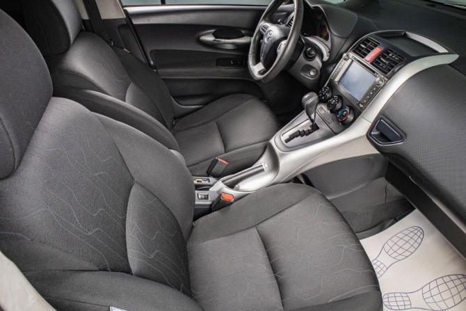 Toyota Auris I Рестайлинг с пробегом 2011 года, цена 1 019 000 рублей, 183900 км, хэтчбек, Автокод Объявления