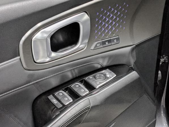 Kia Sorento IV с пробегом 2022 года, цена 3 655 000 рублей, 102450 км, внедорожник, Автокод Объявления