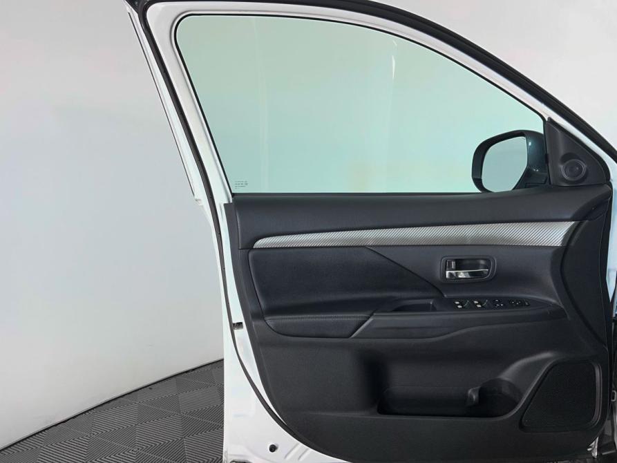 Mitsubishi Outlander III Рестайлинг Архангельск  - изображение 11