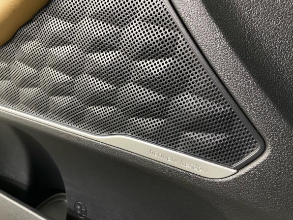 Hyundai Santa Fe IV Рестайлинг с пробегом 2021 года, цена 4 260 000 рублей, 48047 км, внедорожник, Автокод Объявления