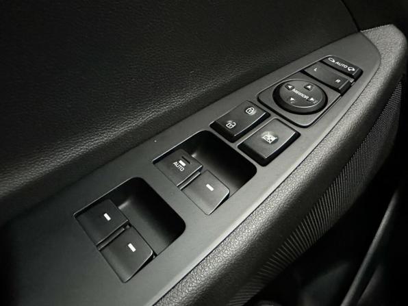 Hyundai Tucson III с пробегом 2017 года, цена 2 251 000 рублей, 62952 км, внедорожник, Автокод Объявления