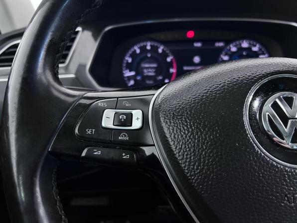 Volkswagen Tiguan II с пробегом 2018 года, цена 2 250 000 рублей, 121926 км, внедорожник, Автокод Объявления