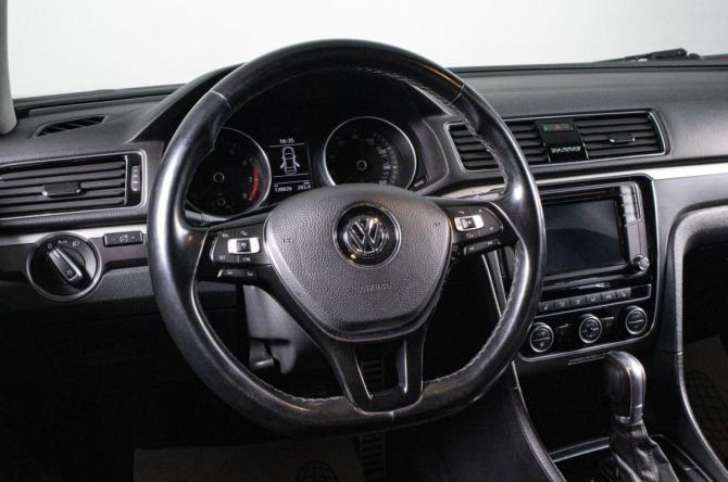 Volkswagen Passat B8 Рестайлинг с пробегом 2018 года, цена 1 999 000 рублей, 138000 км, седан, Автокод Объявления