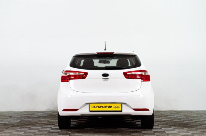 Kia Rio III с пробегом 2013 года, цена 899 000 рублей, 125000 км, хэтчбек, Автокод Объявления