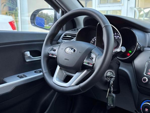Kia Rio III с пробегом 2013 года, цена 785 000 рублей, 93800 км, хэтчбек, Автокод Объявления