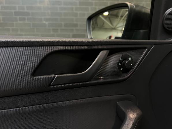 Skoda Rapid I с пробегом 2015 года, цена 915 000 рублей, 100513 км, лифтбек, Автокод Объявления