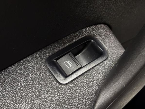 Volkswagen Polo V с пробегом 2012 года, цена 825 000 рублей, 137188 км, седан, Автокод Объявления