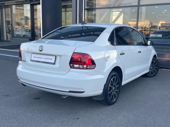Volkswagen Polo V Рестайлинг с пробегом 2017 года, цена 750 000 рублей, 184594 км, седан, Автокод Объявления