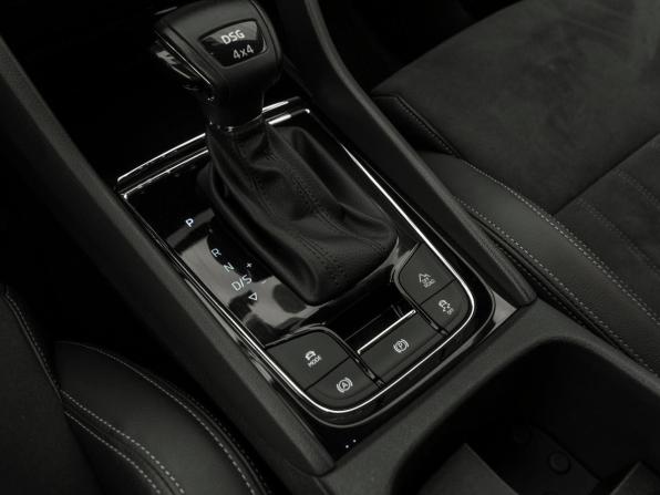 Skoda Karoq I с пробегом 2021 года, цена 2 840 000 рублей, 58565 км, внедорожник, Автокод Объявления