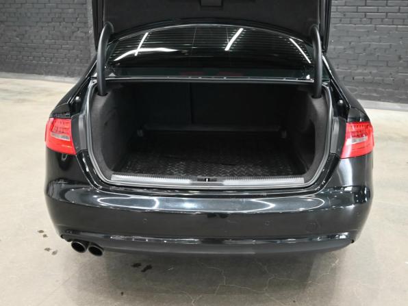 Audi A4 IV (B8) Рестайлинг с пробегом 2013 года, цена 1 460 000 рублей, 176078 км, седан, Автокод Объявления