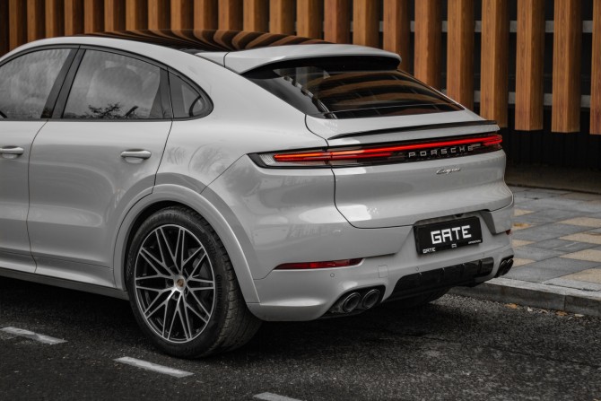 Новый Porsche Cayenne III Рестайлинг 2024 года, цена 23 951 200 рублей, внедорожник, Автокод Объявления