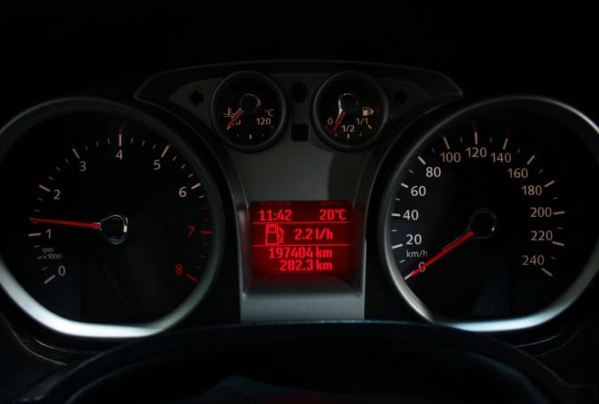 Ford Focus II Рестайлинг с пробегом 2010 года, цена 650 000 рублей, 197404 км, седан, Автокод Объявления