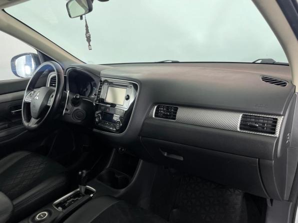 Mitsubishi Outlander III с пробегом 2013 года, цена 1 160 000 рублей, 206864 км, внедорожник, Автокод Объявления