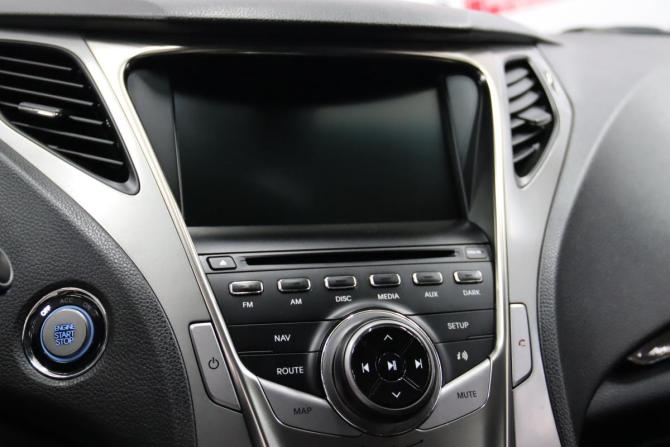 Hyundai Grandeur V с пробегом 2012 года, цена 1 335 350 рублей, 244386 км, седан, Автокод Объявления