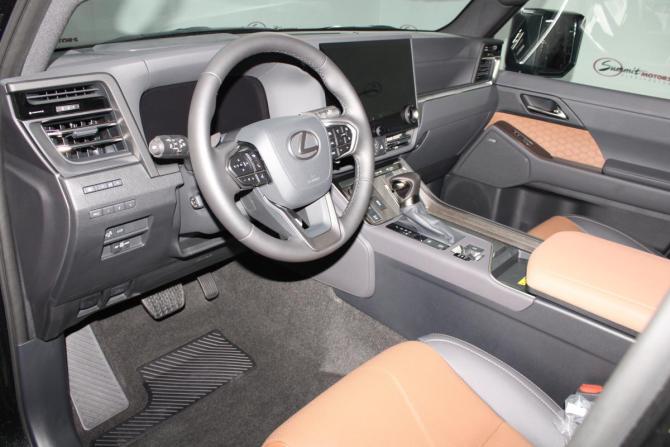 Lexus GX III с пробегом 2026 года, цена 17 900 000 рублей, 10 км, внедорожник, Автокод Объявления