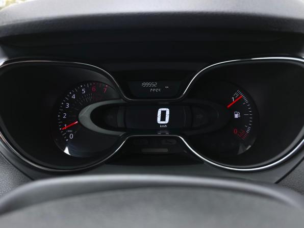 Renault Kaptur I с пробегом 2017 года, цена 1 140 000 рублей, 199000 км, внедорожник, Автокод Объявления